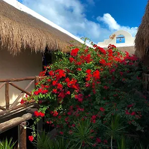 Hotel Lo Nuestro Petit